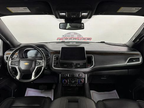 Used 2023 Chevrolet Suburban Premier AWD/4WD image 11