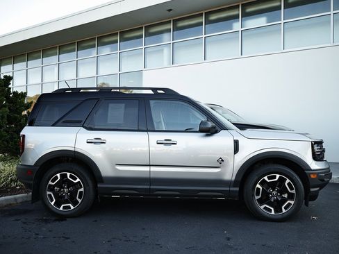 Used 2022 Ford Bronco Sport Outer Banks w/ Tech Package image 4