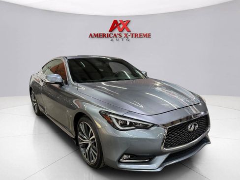 Used 2017 INFINITI Q60 2.0t w/ Premium Plus Package 2.0T AWD/4WD image 8