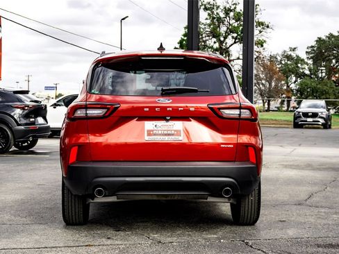 Used 2025 Ford Escape ST-Line image 6