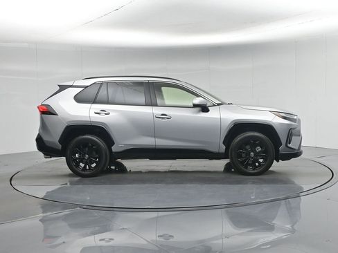 Used 2025 Toyota RAV4 SE AWD/4WD image 26