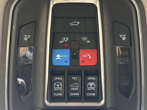 Used 2021 Jeep Grand Cherokee L Limited AWD/4WD image 58