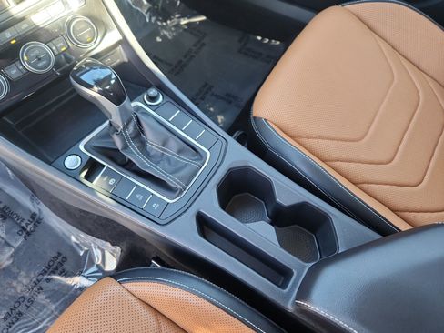 Used 2022 Volkswagen Jetta SEL image 16