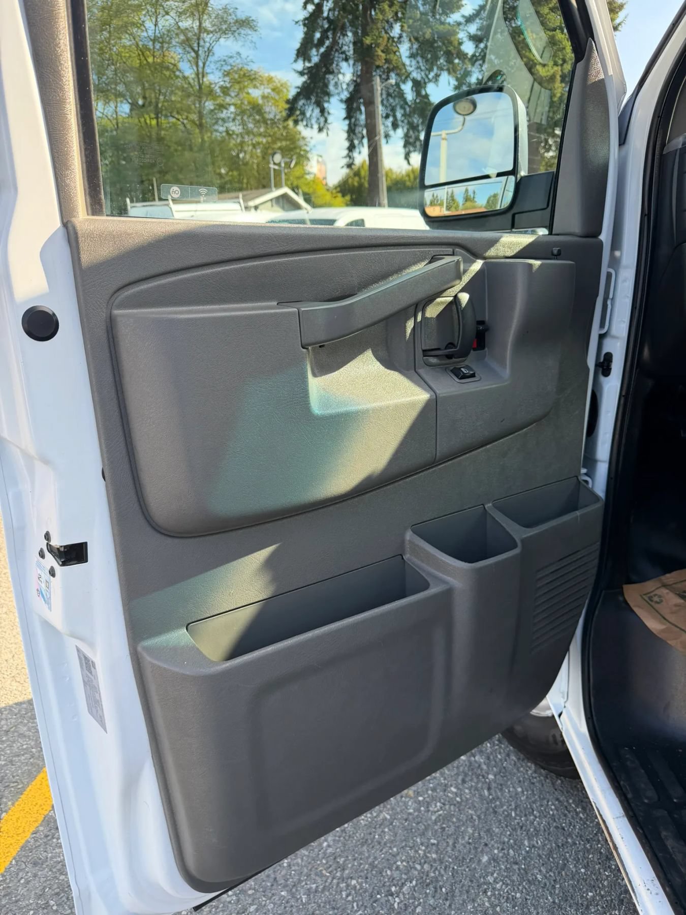 Used 2023 GMC Savana 2500 w/ Driver Convenience Package RWD image 29