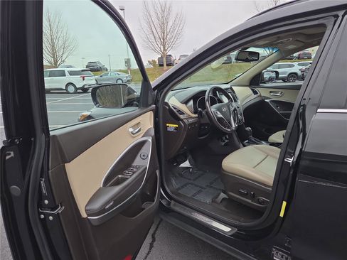 Used 2018 Hyundai Santa Fe Sport w/ Cargo Package image 12