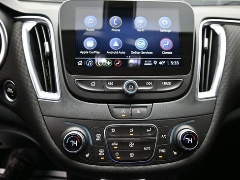 Used 2021 Chevrolet Malibu LT image 39