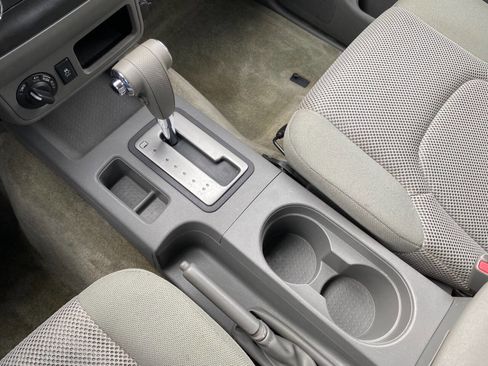 Used 2017 Nissan Frontier SV image 32