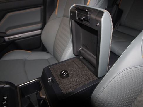 Used 2025 Toyota 4Runner Trailhunter image 24