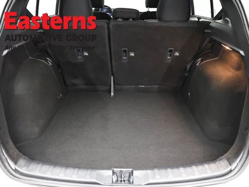 Used 2021 Nissan Kicks S image 9