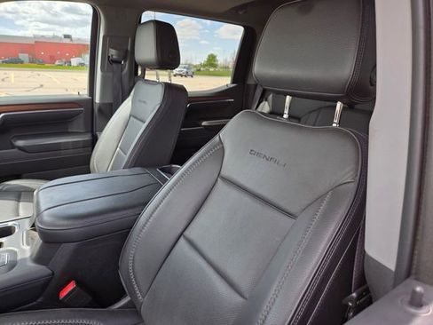 Used 2023 GMC Sierra 1500 Denali AWD/4WD image 12