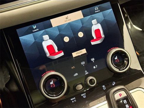 Used 2023 Land Rover Range Rover Evoque SE image 21