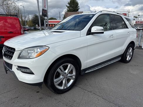Used 2014 Mercedes-Benz ML 350 ML 350 w/ Premium 1 Package image 2