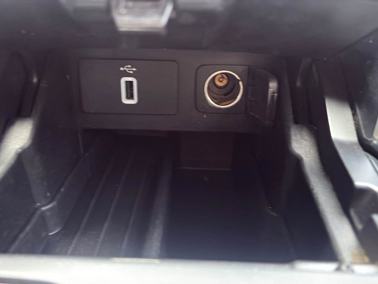 Used 2018 Ford Explorer Sport AWD/4WD image 25