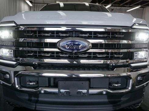 Used 2024 Ford F250 Lariat w/ Lariat Ultimate Package image 3