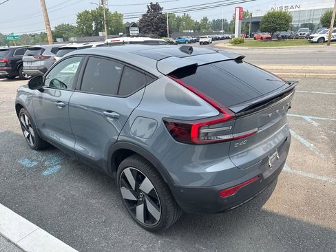 Used 2023 Volvo C40 P8 Recharge Ultimate image 5