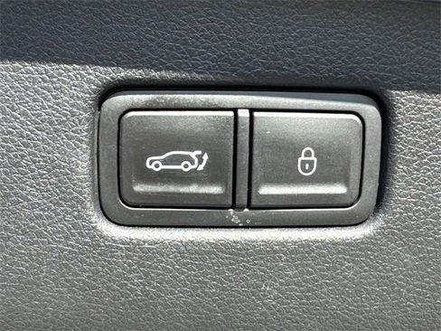 Used 2024 Genesis GV70 2.5T w/ Select Package image 14