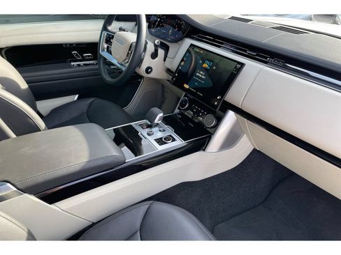 Used 2023 Land Rover Range Rover Long Wheelbase SE AWD/4WD image 19