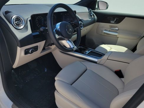 Certified 2025 Mercedes-Benz GLA 250 image 19