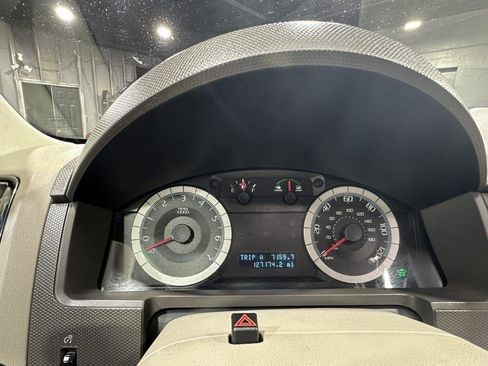 Used 2009 Ford Escape Limited image 17
