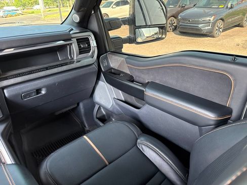 Used 2024 Ford F250 Platinum AWD/4WD image 27