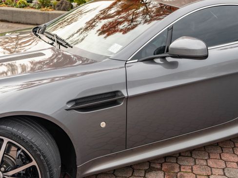 Used 2011 Aston Martin V8 Vantage N420 image 27