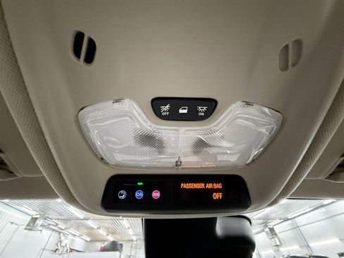 Used 2021 Buick Encore GX Select w/ Sport Touring Package image 19