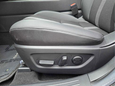 Certified 2025 MAZDA CX-50 2.5 Hybrid w/ Preferred Pkg AWD/4WD image 21