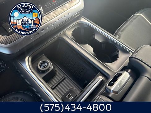 New 2025 Ford Expedition Platinum w/ Stealth Performance Package image 9