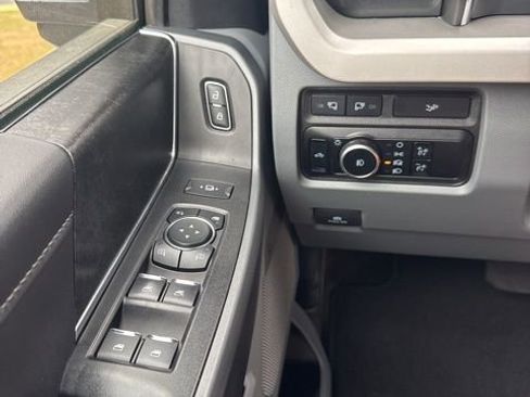 Used 2024 Ford F250 XLT w/ XLT Premium Package image 21