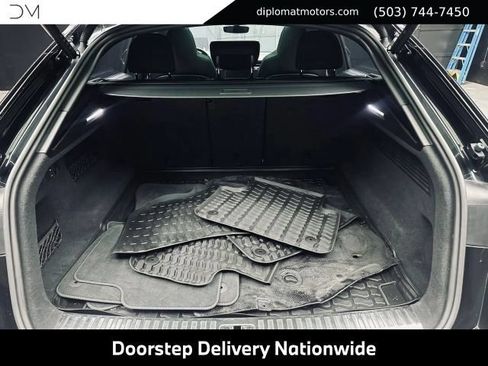 Used 2023 Audi SQ8 Prestige AWD/4WD image 45