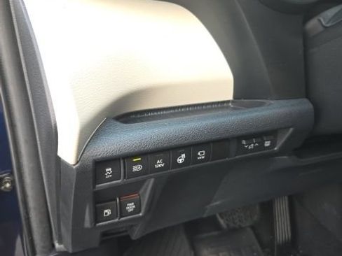 Used 2021 Toyota Sienna Platinum FWD image 12