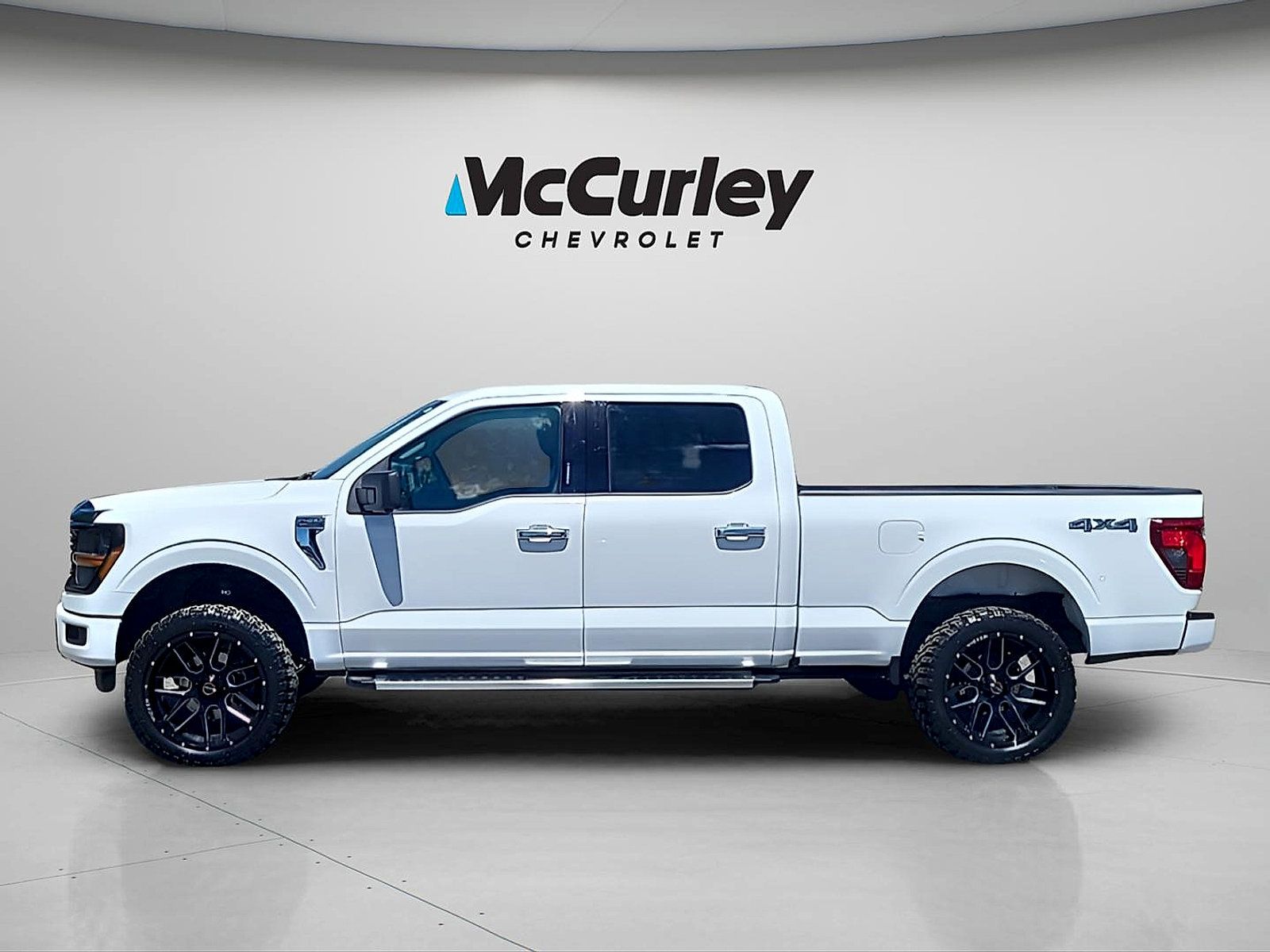 Used 2024 Ford F150 XLT w/ Tow/Haul Package AWD/4WD image 4
