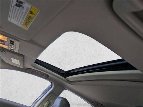 Used 2022 Honda Insight Touring image 15