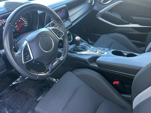 Used 2021 Chevrolet Camaro SS RWD image 11