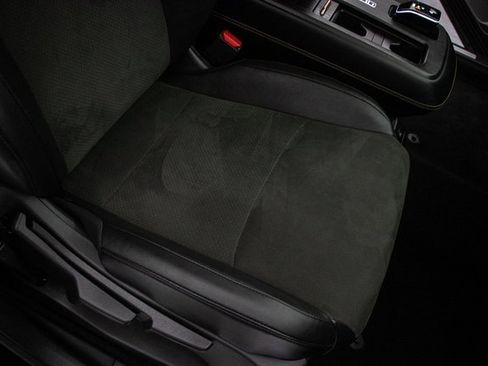 Used 2024 Nissan Ariya AWD image 17