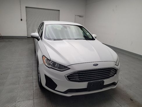 Used 2019 Ford Fusion SE image 14
