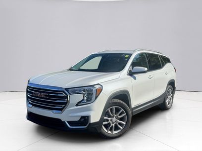 Used 2024 GMC Terrain SLT w/ Infotainment Package II