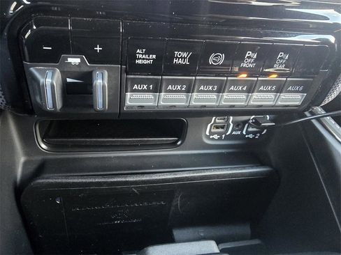 Used 2020 RAM 3500 Limited image 21