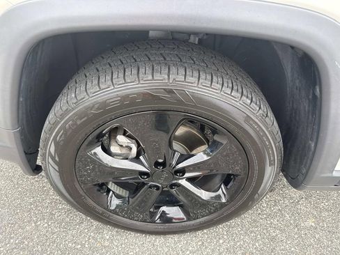 Used 2018 Jeep Compass Altitude w/ Popular Equipment Group image 12