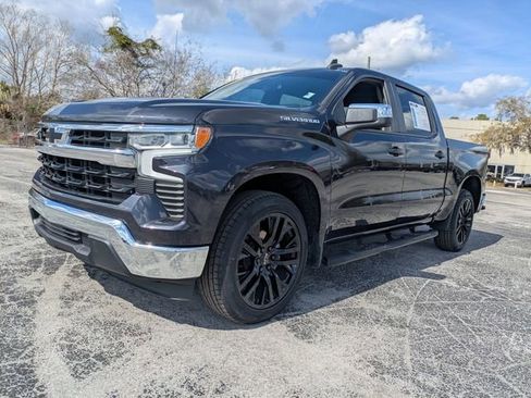 Used 2022 Chevrolet Silverado 1500 LT w/ Protection Package image 8