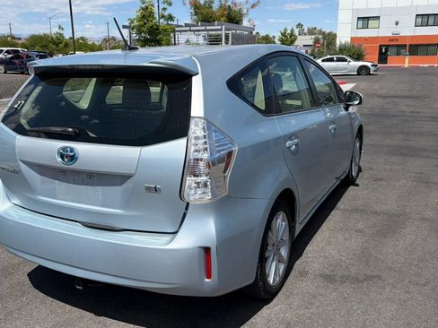 Used 2014 Toyota Prius V Five FWD image 5