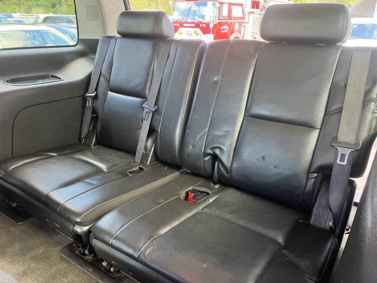 Used 2008 Cadillac Escalade AWD image 28