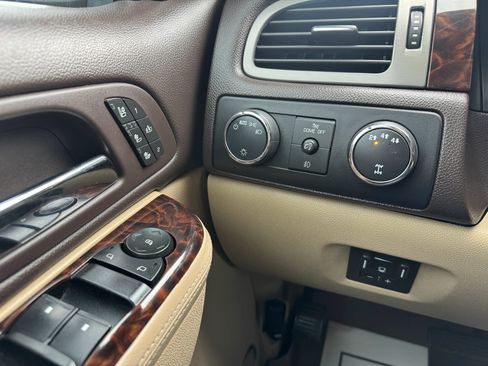 Used 2014 GMC Sierra 2500 Denali w/ Suspension Package, Off-Road image 26