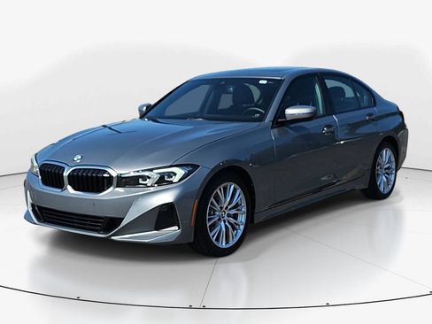 Used 2023 BMW 330i Sedan w/ Driving Assistance Package RWD image 11