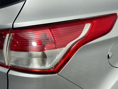 Used 2015 Ford Escape S image 32