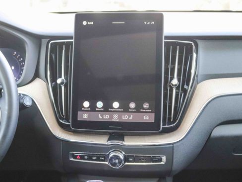 Used 2026 Volvo XC60 B5 Core AWD/4WD image 14