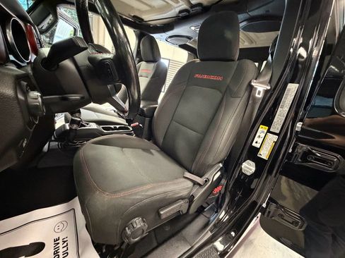 Used 2020 Jeep Gladiator Rubicon AWD/4WD image 7