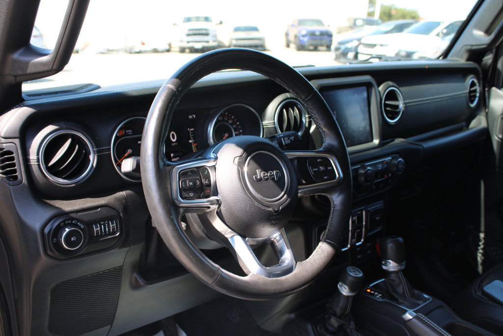 Used 2018 Jeep Wrangler Unlimited Sahara AWD/4WD image 28