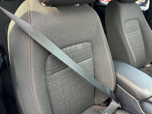 Used 2025 Honda HR-V Sport image 18