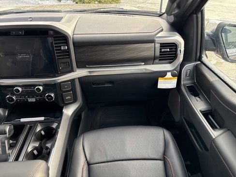 New 2025 Ford F150 Lariat w/ Equipment Group 501A Mid image 18